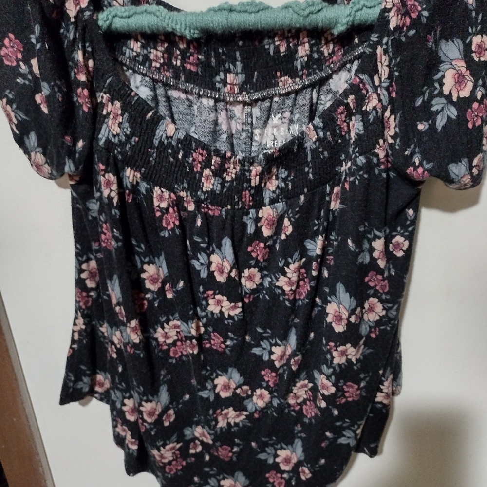 Floral top